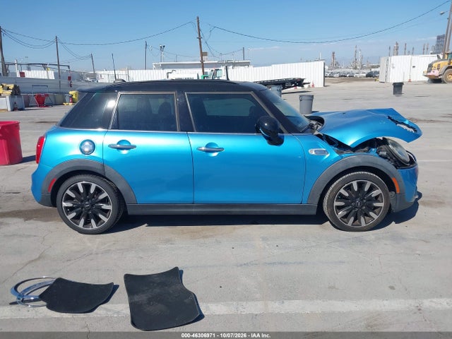 46306971 :رقم المزاد ، WMWXU3C52F2B56341 vin ، 2015 Mini Hardtop Cooper S مزاد بيع
