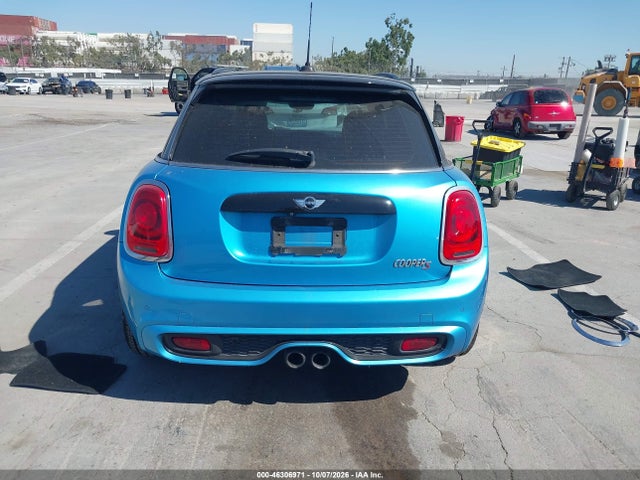 46306971 :رقم المزاد ، WMWXU3C52F2B56341 vin ، 2015 Mini Hardtop Cooper S مزاد بيع