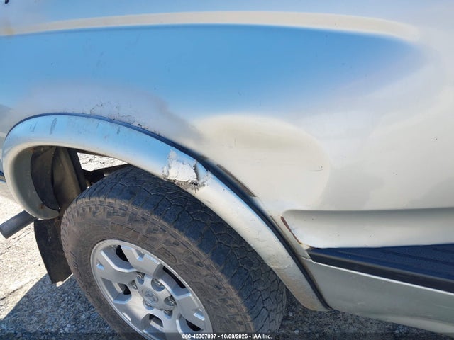 Aukcja sprzedaży 2002 Toyota Tacoma Base V6, vin: 5TEWN72N42Z123753, numer aukcji: 46307097
