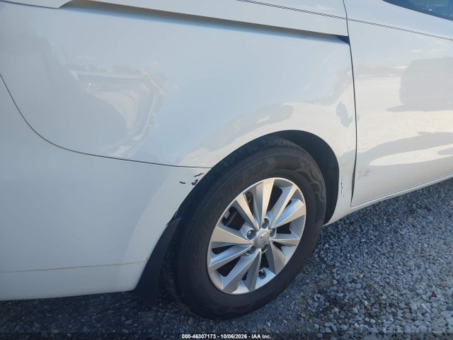 46307173 :رقم المزاد ، KNDMB5C14G6208712 vin ، 2016 Kia Sedona Lx مزاد بيع