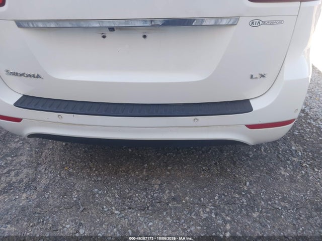 46307173 :رقم المزاد ، KNDMB5C14G6208712 vin ، 2016 Kia Sedona Lx مزاد بيع