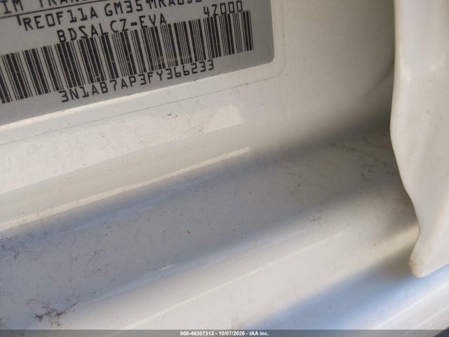 46307313 :رقم المزاد ، 3N1AB7AP3FY366233 vin ، 2015 Nissan Sentra S مزاد بيع
