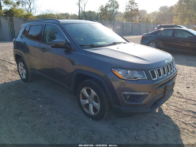 2018 Jeep Compass Latitude 4x4 მანქანა იყიდება აუქციონზე, vin: 3C4NJDBB1JT342327, აუქციონის ნომერი: 46307405