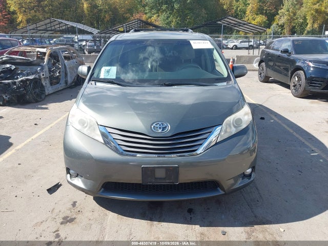 2013 Toyota Sienna Xle 7 Passenger მანქანა იყიდება აუქციონზე, vin: 5TDDK3DC9DS052800, აუქციონის ნომერი: 46307419