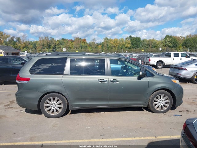 2013 Toyota Sienna Xle 7 Passenger მანქანა იყიდება აუქციონზე, vin: 5TDDK3DC9DS052800, აუქციონის ნომერი: 46307419