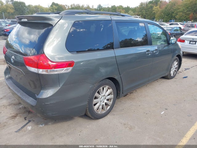 2013 Toyota Sienna Xle 7 Passenger მანქანა იყიდება აუქციონზე, vin: 5TDDK3DC9DS052800, აუქციონის ნომერი: 46307419