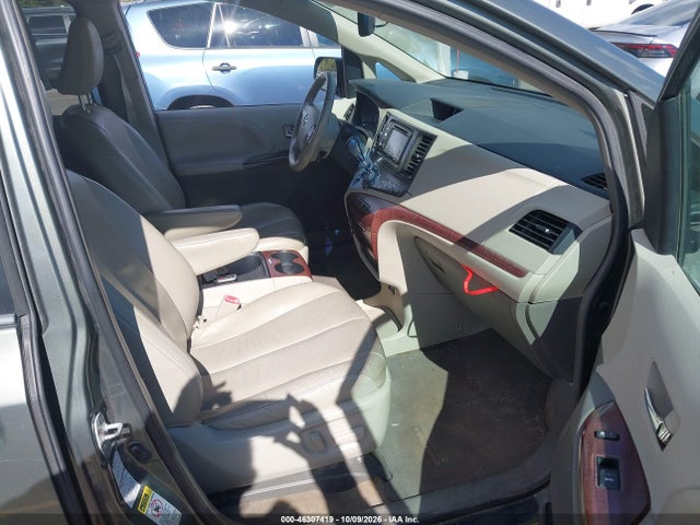 2013 Toyota Sienna Xle 7 Passenger მანქანა იყიდება აუქციონზე, vin: 5TDDK3DC9DS052800, აუქციონის ნომერი: 46307419