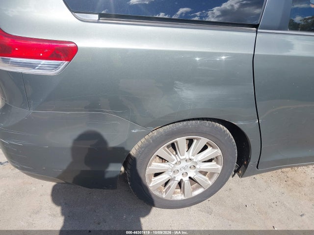 2013 Toyota Sienna Xle 7 Passenger მანქანა იყიდება აუქციონზე, vin: 5TDDK3DC9DS052800, აუქციონის ნომერი: 46307419