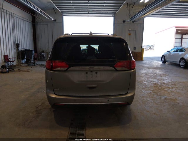 Продаж на аукціоні авто 2017 Chrysler Pacifica Touring-l, vin: 2C4RC1BG3HR642650, номер лоту: 46307545