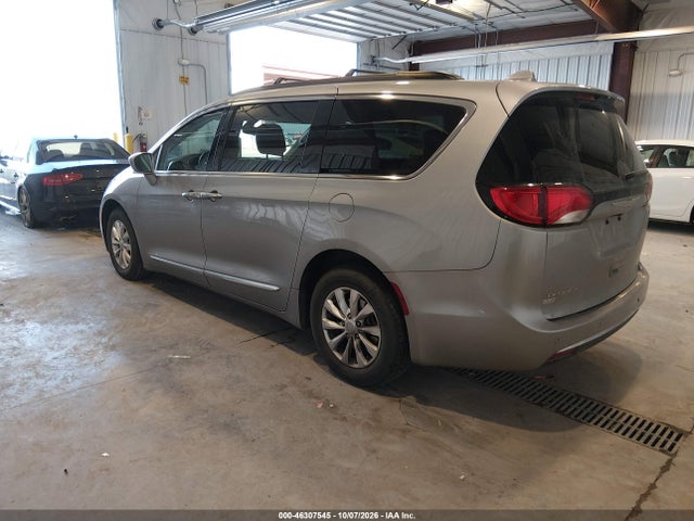 Продаж на аукціоні авто 2017 Chrysler Pacifica Touring-l, vin: 2C4RC1BG3HR642650, номер лоту: 46307545
