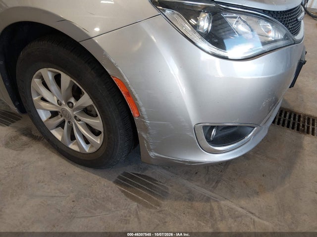 Продаж на аукціоні авто 2017 Chrysler Pacifica Touring-l, vin: 2C4RC1BG3HR642650, номер лоту: 46307545