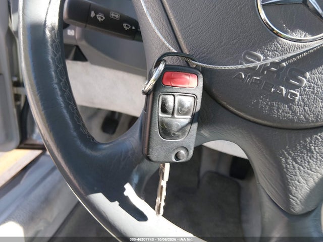 2000 Mercedes-benz Sl 500 მანქანა იყიდება აუქციონზე, vin: WDBFA68F7YF187893, აუქციონის ნომერი: 46307740