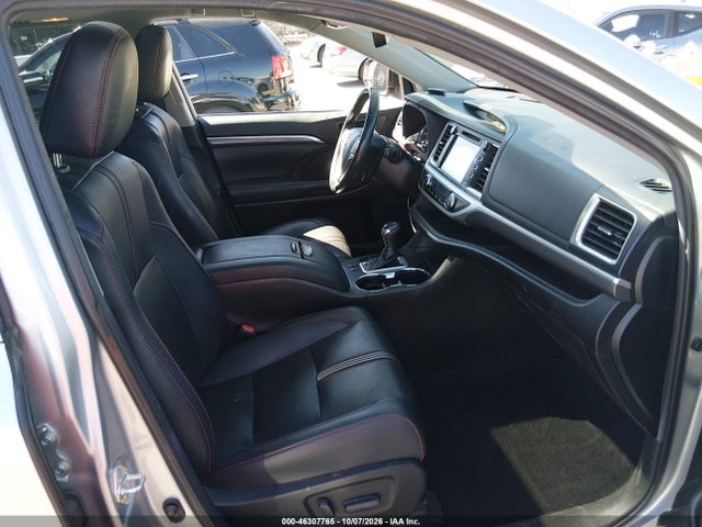 Toyota Highlander Se 2019 5TDJZRFH2KS613295 Image 5