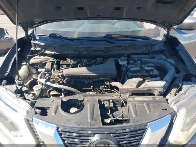 Nissan ROGUE S 2018 5N1AT2MTXJC717545 Image 10