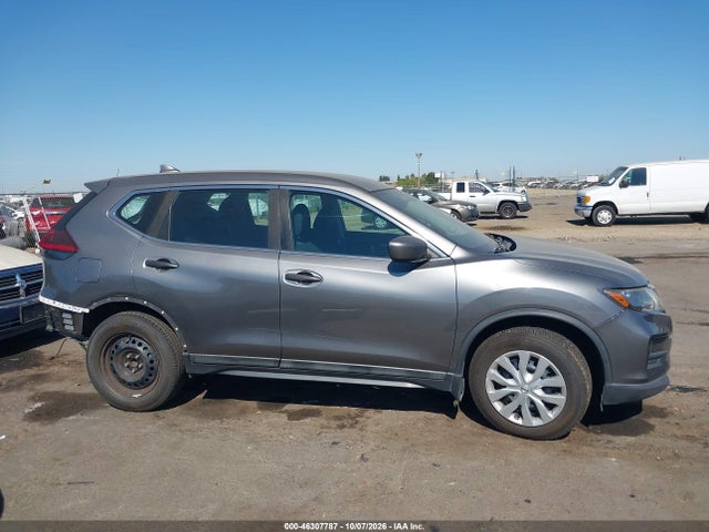 Nissan ROGUE S 2018 5N1AT2MTXJC717545 Image 13