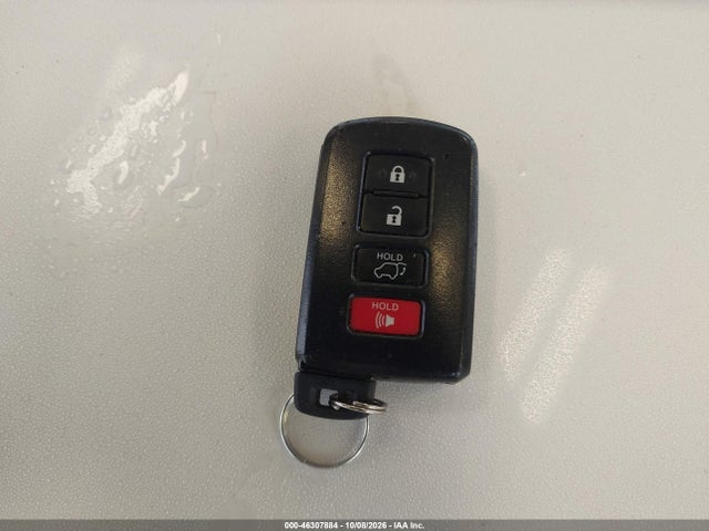 JTMRJREVXJD226151 Toyota Rav4 Hybrid Xle