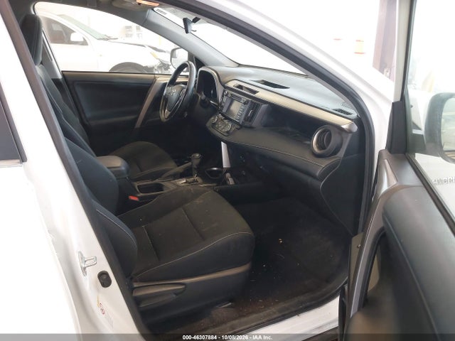 JTMRJREVXJD226151 Toyota Rav4 Hybrid Xle