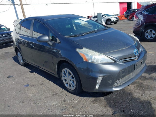Продажа на аукционе авто 2012 Toyota Prius V Three, vin: JTDZN3EU2C3150894, номер лота: 46308153