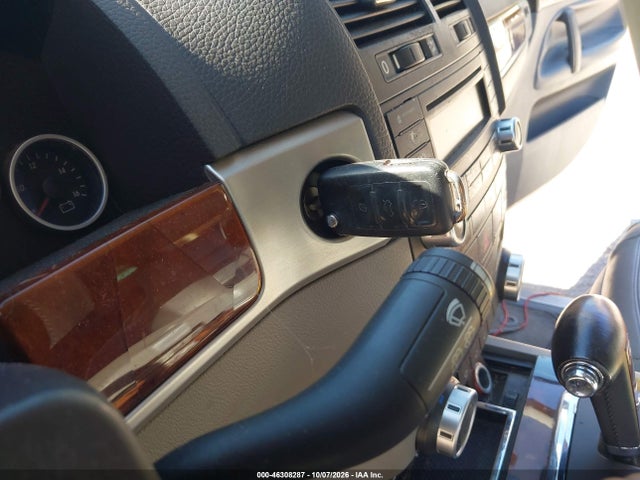 2004 Volkswagen Touareg V8 მანქანა იყიდება აუქციონზე, vin: WVGCM67L64D013723, აუქციონის ნომერი: 46308287