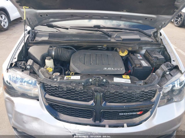 46308415 :رقم المزاد ، 2C4RDGBG5JR180453 vin ، 2018 Dodge Grand Caravan Se Plus مزاد بيع
