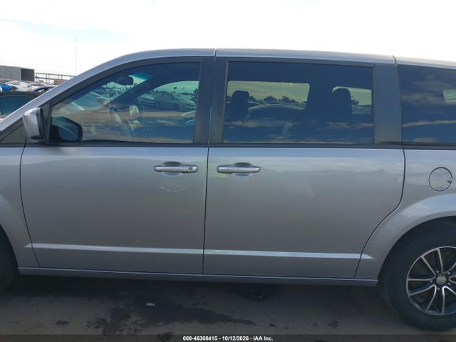 46308415 :رقم المزاد ، 2C4RDGBG5JR180453 vin ، 2018 Dodge Grand Caravan Se Plus مزاد بيع