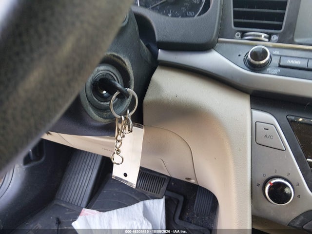 Продаж на аукціоні авто 2018 Hyundai Elantra Sel, vin: 5NPD84LF8JH224512, номер лоту: 46308419