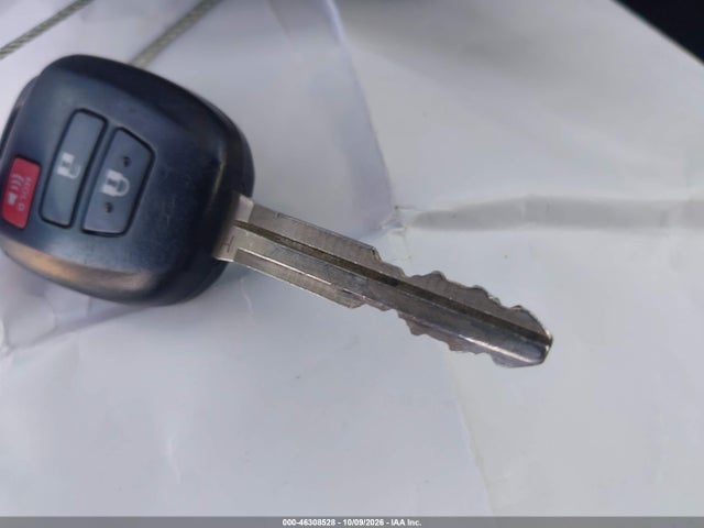 46308528 :رقم المزاد ، JTMZFREV1GJ063840 vin ، 2016 Toyota Rav4 Le مزاد بيع