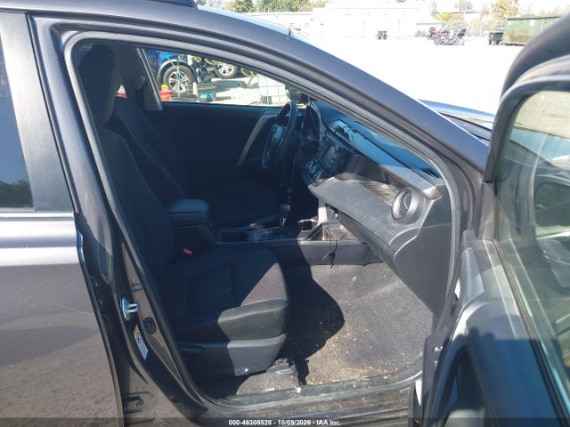 46308528 :رقم المزاد ، JTMZFREV1GJ063840 vin ، 2016 Toyota Rav4 Le مزاد بيع