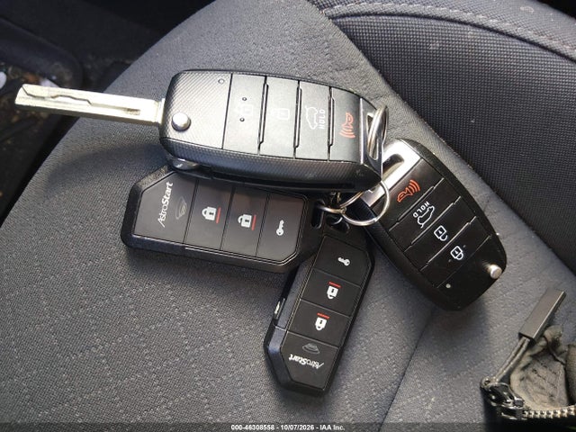 46308558 :رقم المزاد ، 5XYPGDA39GG165592 vin ، 2016 Kia Sorento 2.4l Lx مزاد بيع