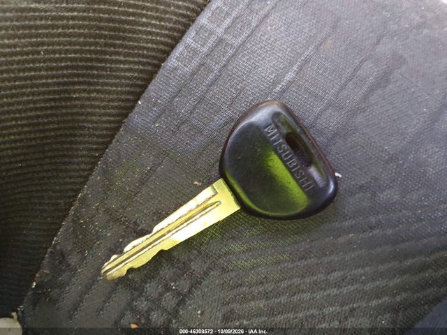 46308572 :رقم المزاد ، JA3AY11A72U047109 vin ، 2002 Mitsubishi Mirage De مزاد بيع