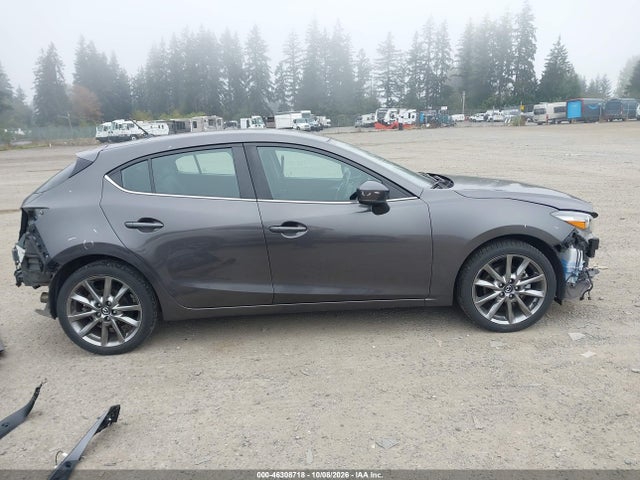 46308718 :رقم المزاد ، 3MZBN1L34JM160108 vin ، 2018 Mazda Mazda3 Touring مزاد بيع