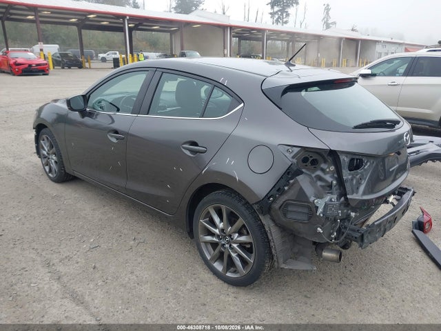 46308718 :رقم المزاد ، 3MZBN1L34JM160108 vin ، 2018 Mazda Mazda3 Touring مزاد بيع