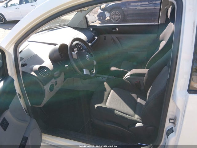 Aukcja sprzedaży 2004 Volkswagen New Beetle Gls 1.8t, vin: 3VWCD21C34M402021, numer aukcji: 46308795