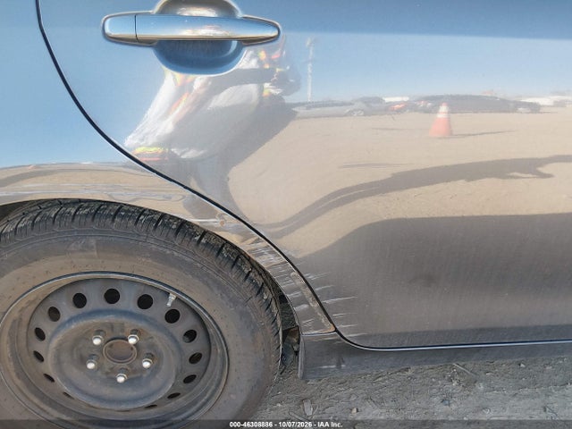 46308886 :رقم المزاد ، 4T1BF3EK1AU023621 vin ، 2010 Toyota Camry Le مزاد بيع