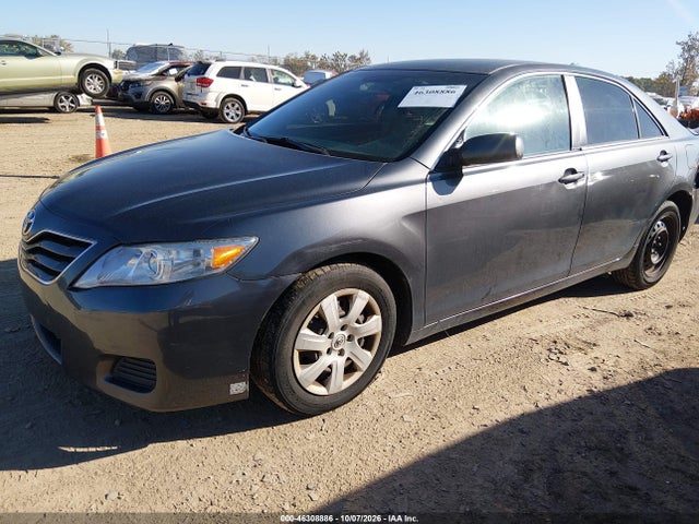 46308886 :رقم المزاد ، 4T1BF3EK1AU023621 vin ، 2010 Toyota Camry Le مزاد بيع