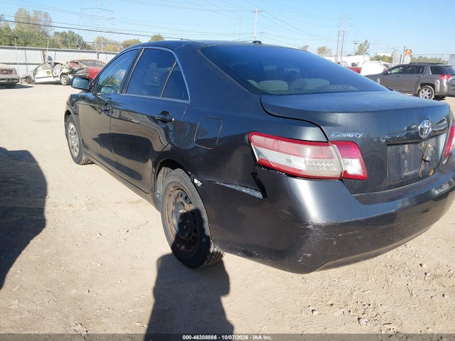 46308886 :رقم المزاد ، 4T1BF3EK1AU023621 vin ، 2010 Toyota Camry Le مزاد بيع