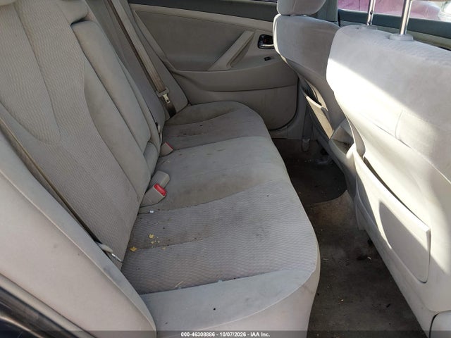 46308886 :رقم المزاد ، 4T1BF3EK1AU023621 vin ، 2010 Toyota Camry Le مزاد بيع
