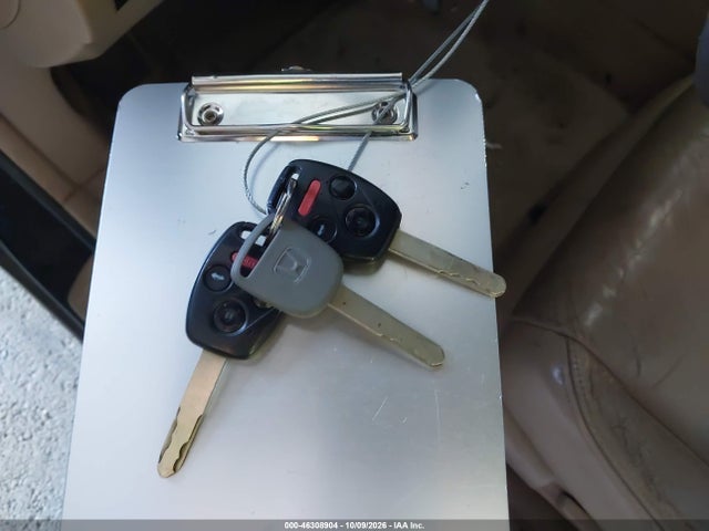 46308904 :رقم المزاد ، 1HGCM66536A038754 vin ، 2006 Honda Accord 3.0 Ex مزاد بيع