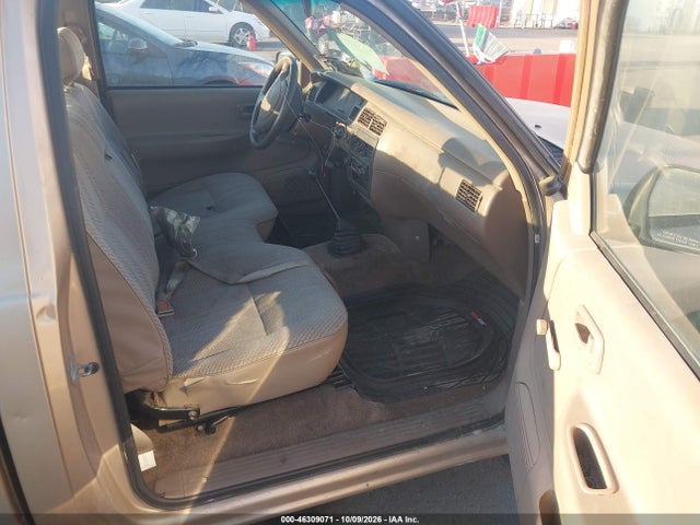 46309071 :رقم المزاد ، JT4VD10A6R0019688 vin ، 1994 Toyota T100 Dx مزاد بيع