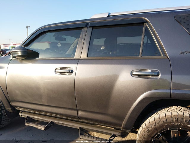 46309132 :رقم المزاد ، JTEZU5JR9J5186000 vin ، 2018 Toyota 4runner Sr5 مزاد بيع