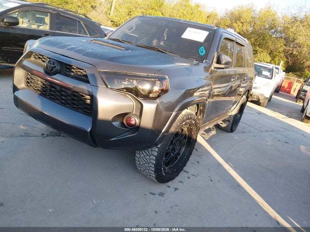 46309132 :رقم المزاد ، JTEZU5JR9J5186000 vin ، 2018 Toyota 4runner Sr5 مزاد بيع