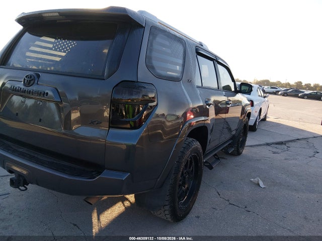 46309132 :رقم المزاد ، JTEZU5JR9J5186000 vin ، 2018 Toyota 4runner Sr5 مزاد بيع