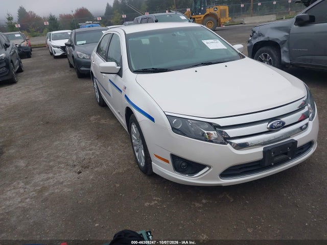 2010 Ford Fusion Hybrid მანქანა იყიდება აუქციონზე, vin: 3FADP0L32AR395180, აუქციონის ნომერი: 46309247