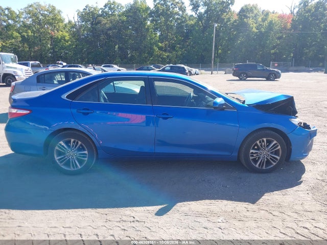 46309351 :رقم المزاد ، 4T1BF1FK1HU757592 vin ، 2017 Toyota Camry Se مزاد بيع