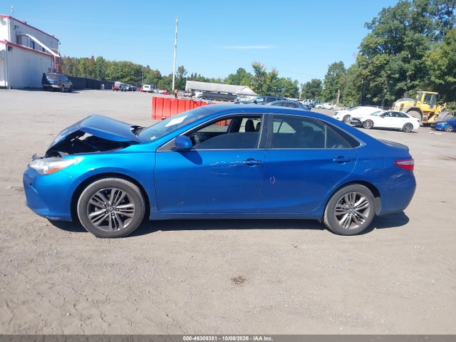 46309351 :رقم المزاد ، 4T1BF1FK1HU757592 vin ، 2017 Toyota Camry Se مزاد بيع