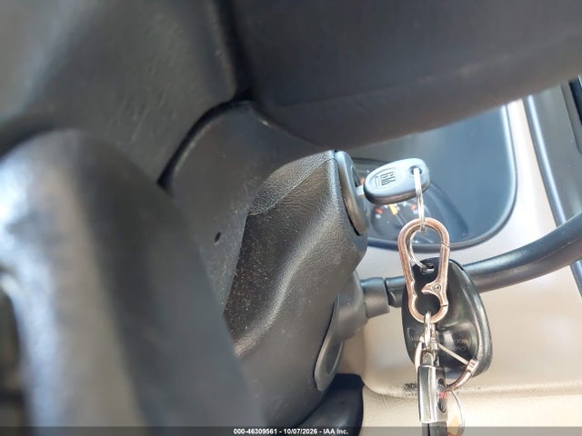 46309561 :رقم المزاد ، 3GKEC16ZX6G201907 vin ، 2006 Gmc Yukon Xl 1500 Sle مزاد بيع