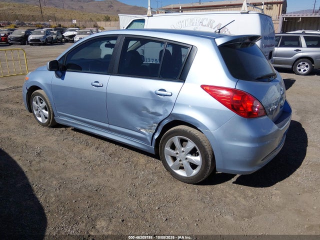 46309798 :رقم المزاد ، 3N1BC1CP3BL369815 vin ، 2011 Nissan Versa 1.8sl مزاد بيع