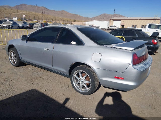 2000 Honda Accord 2.3 Ex მანქანა იყიდება აუქციონზე, vin: 1HGCG3168YA024843, აუქციონის ნომერი: 46309855