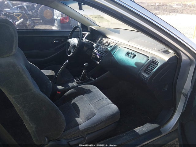 2000 Honda Accord 2.3 Ex მანქანა იყიდება აუქციონზე, vin: 1HGCG3168YA024843, აუქციონის ნომერი: 46309855