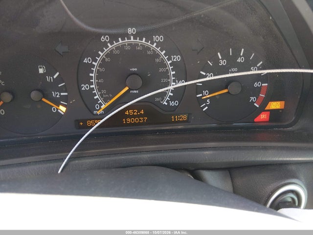 1999 Mercedes-benz Clk 320 მანქანა იყიდება აუქციონზე, vin: WDBLJ65G2XF090048, აუქციონის ნომერი: 46309868